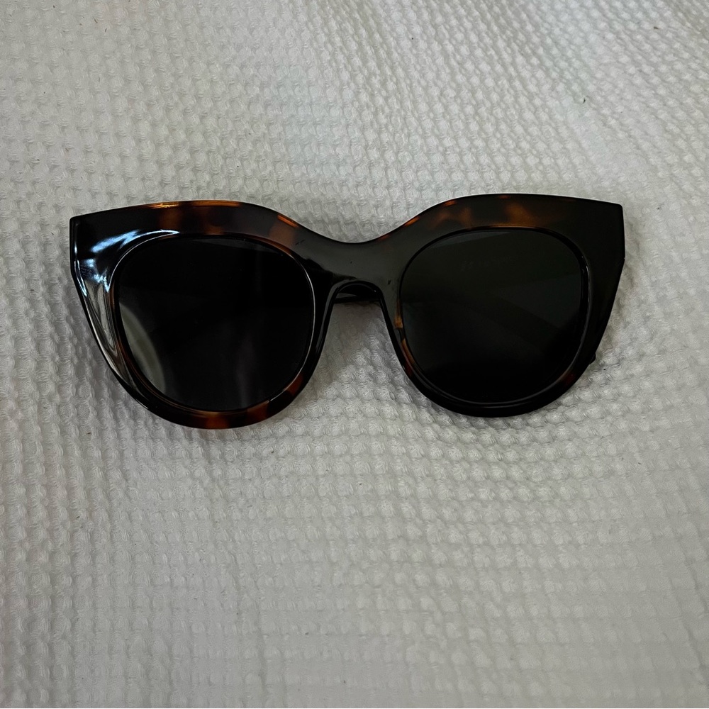 Le Specs Sunglasses faux tortoise shell